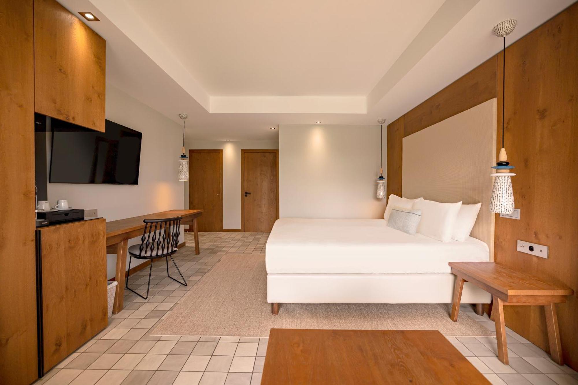 Kube Saint-tropez Hotel 5*